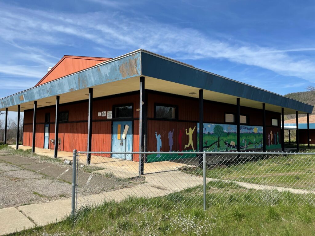 Cedar Creek Resource Center